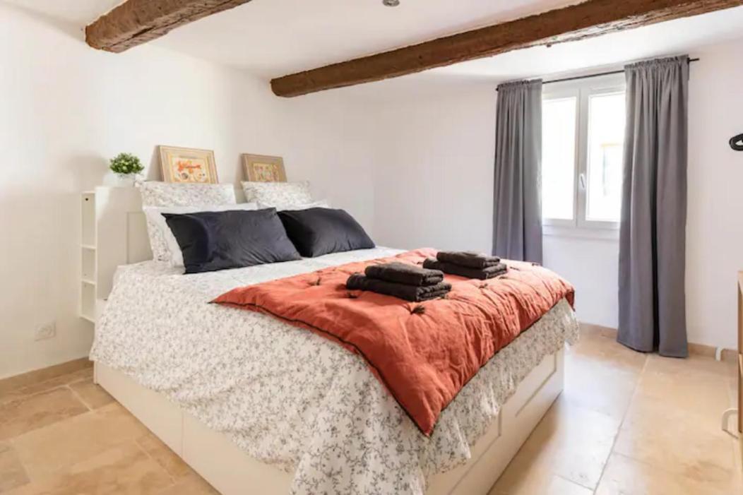 Le Marronnier 3: Superbe Appart Au Coeur De La Petite Venise LʼIsle-sur-la-Sorgue Exterior foto
